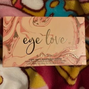 eye love light warm eyeshadow pallete from Sephora